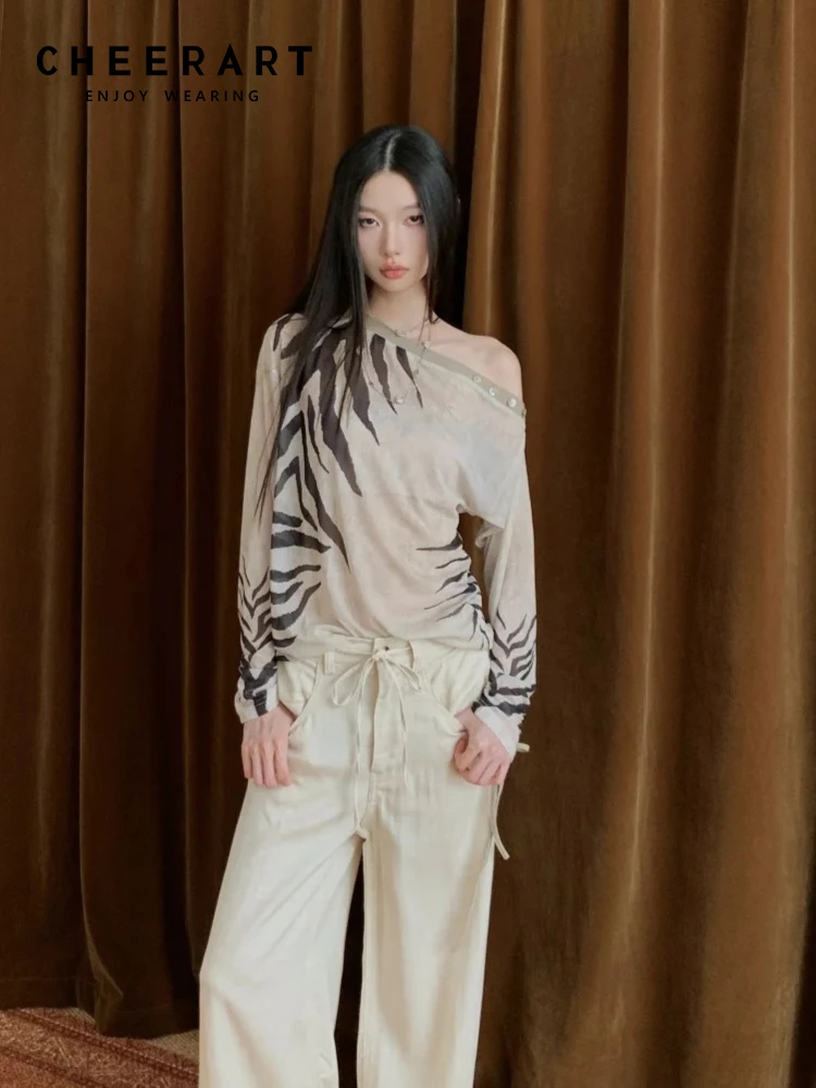 Street Fashion Fall 2025 - CHEERART Zebra Atasan Desainer Lengan Panjang