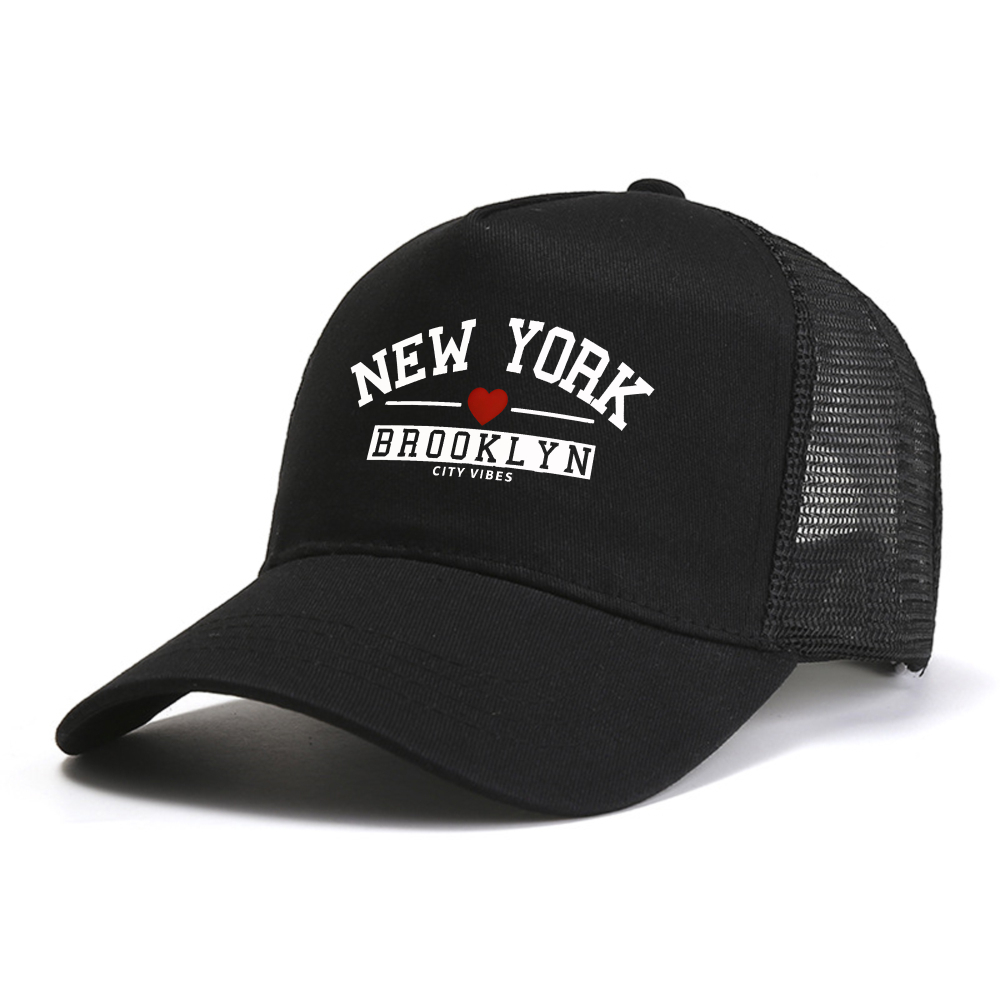 Street Fashion In New York - Topi Bisbol Kota Brooklyn New York