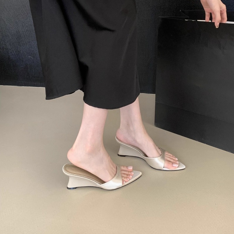 Street Fashion Clothing - Sandal Wedges Fashion Musim Panas Terbaru,