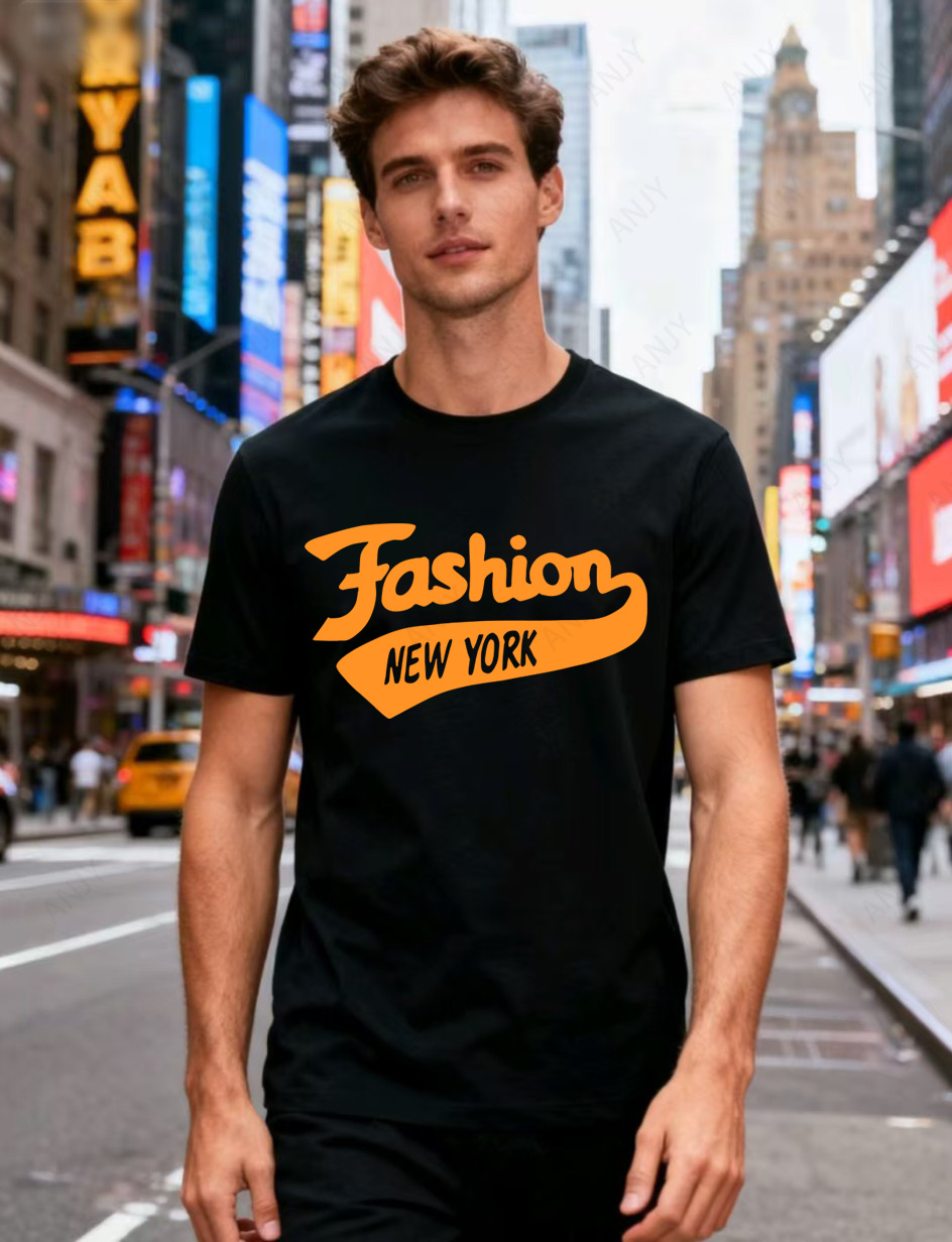 Street Fashion In New York - Kaus bermotif huruf gaya jalanan New